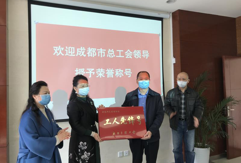 Image title Image title