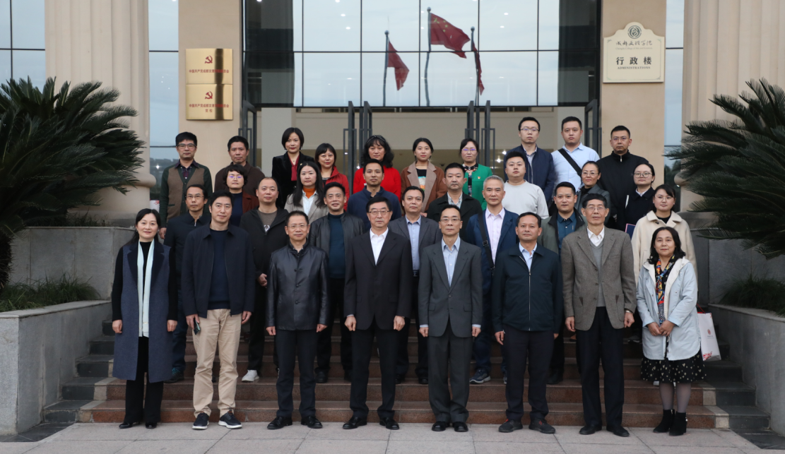 Image title Image title