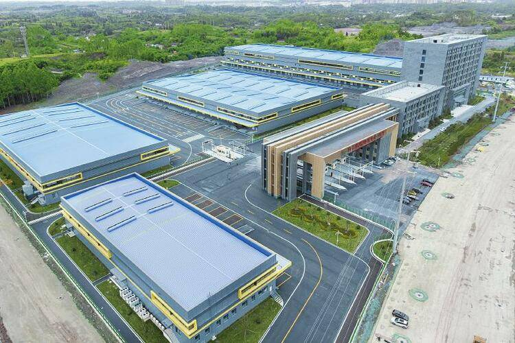 Image title Image title