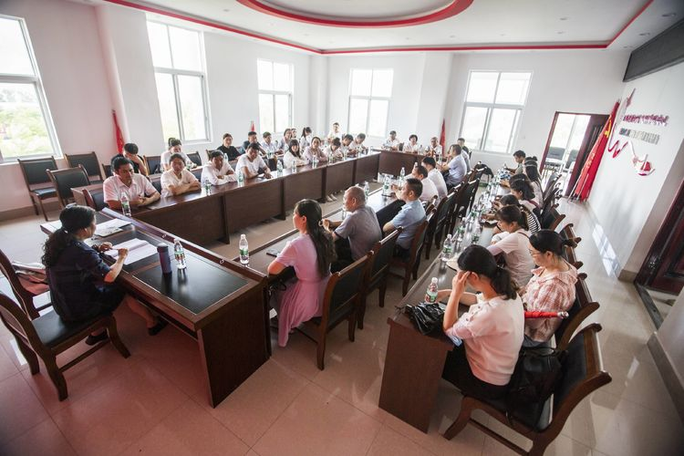 Image title Image title