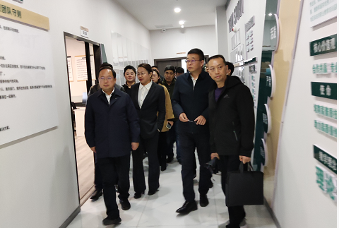 Image title Image title