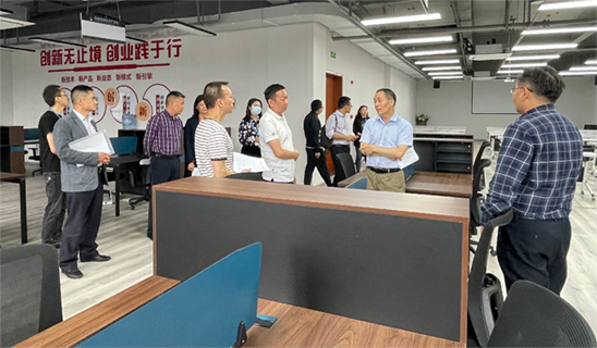 Image title Image title